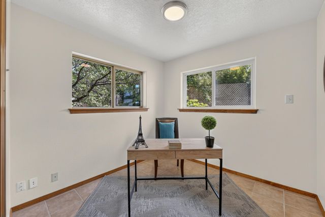 4712 Oahu Drive NE, Albuquerque, NM 87111