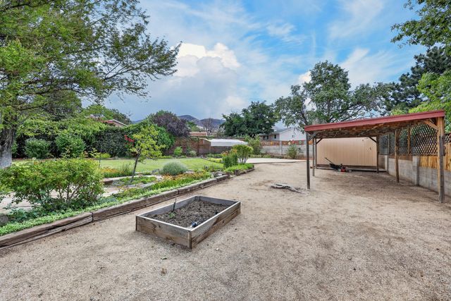 4712 Oahu Drive NE, Albuquerque, NM 87111