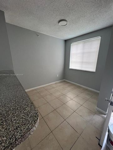 8020 N Nob Hill Rd 102, Tamarac, FL 33321