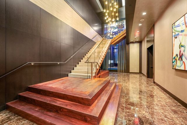 1 Franklin St 1709, Boston, MA 02110