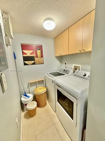 120 Villa Cir 120, Boynton Beach, FL 33435