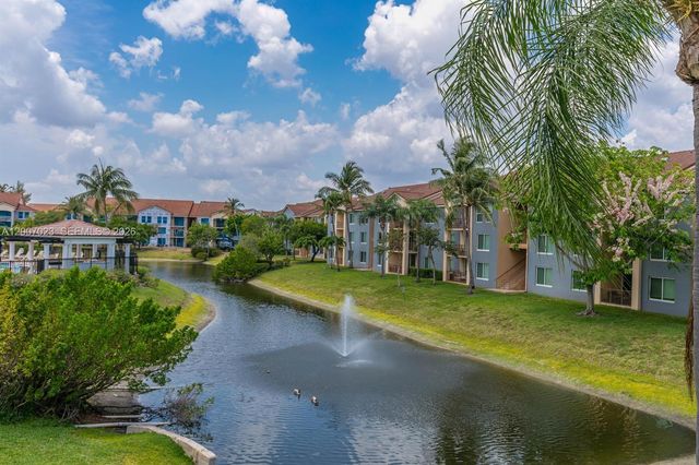 120 Villa Cir 120, Boynton Beach, FL 33435