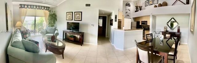 120 Villa Cir 120, Boynton Beach, FL 33435