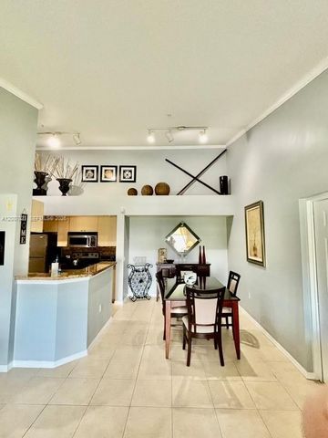 120 Villa Cir 120, Boynton Beach, FL 33435
