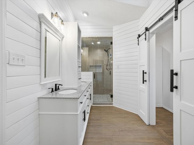 6606 Canalview Drive, Arlington, TX 76016