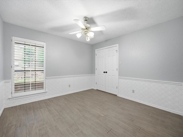 6606 Canalview Drive, Arlington, TX 76016