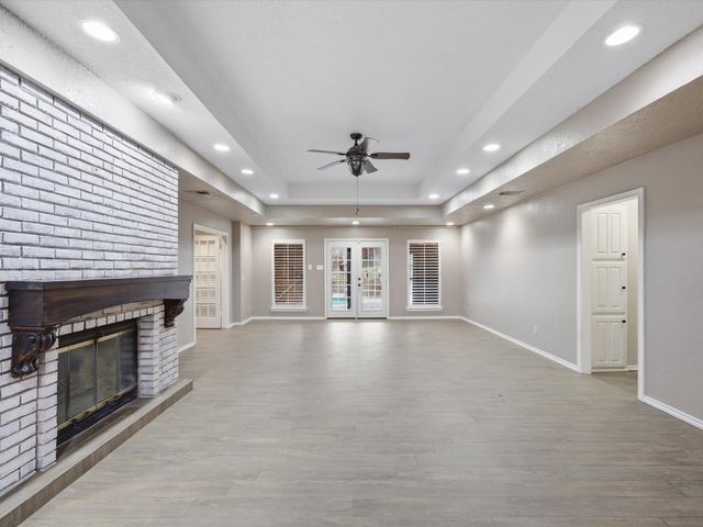 6606 Canalview Drive, Arlington, TX 76016