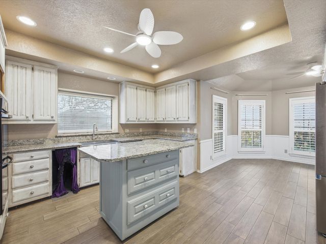 6606 Canalview Drive, Arlington, TX 76016