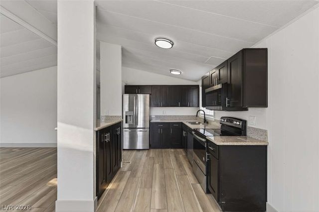 241 Hallsway Street, Pahrump, NV 89048