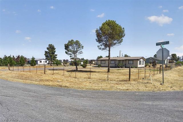 241 Hallsway Street, Pahrump, NV 89048