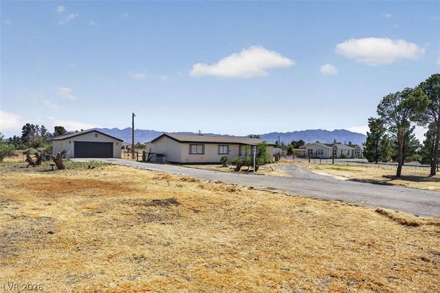 241 Hallsway Street, Pahrump, NV 89048