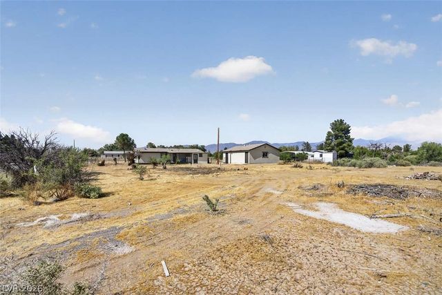 241 Hallsway Street, Pahrump, NV 89048