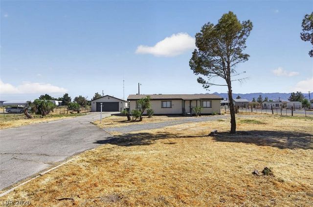 241 Hallsway Street, Pahrump, NV 89048