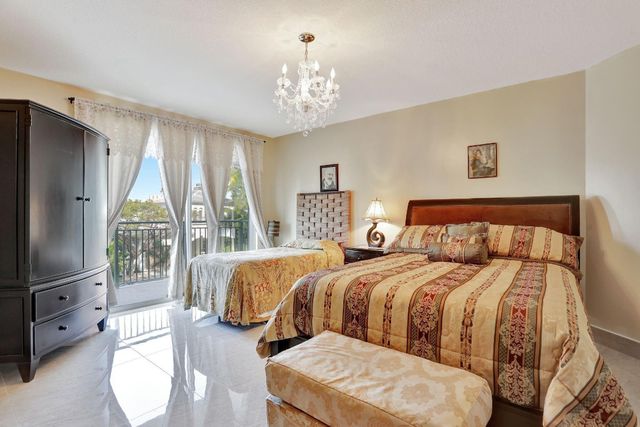 3210 NE 5th Street 202, Pompano Beach, FL 33062