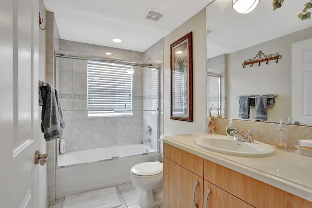 3210 NE 5th Street 202, Pompano Beach, FL 33062