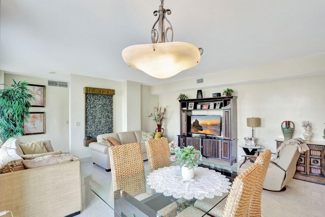 3210 NE 5th Street 202, Pompano Beach, FL 33062