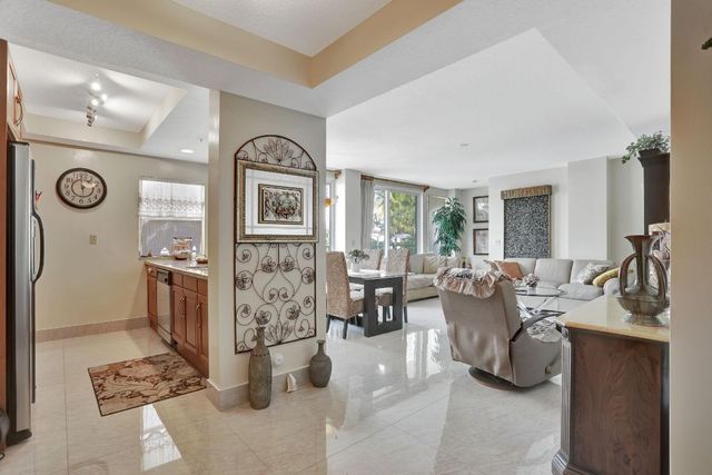 3210 NE 5th Street 202, Pompano Beach, FL 33062