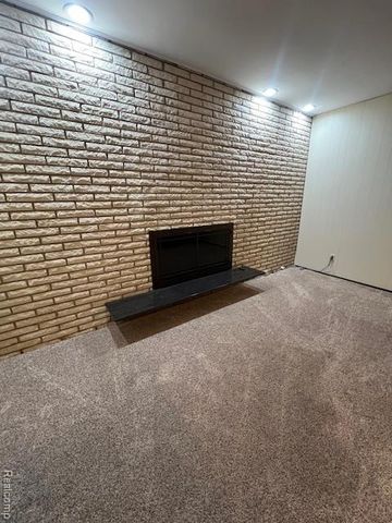 20385 Harbor Lane, Southfield, MI 48076