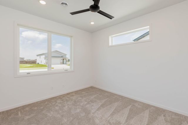 407 16th Street NE, Dilworth, MN 56529