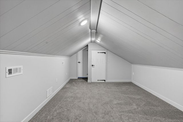 8225 W Prospect Road, Hillsboro, OH 45133