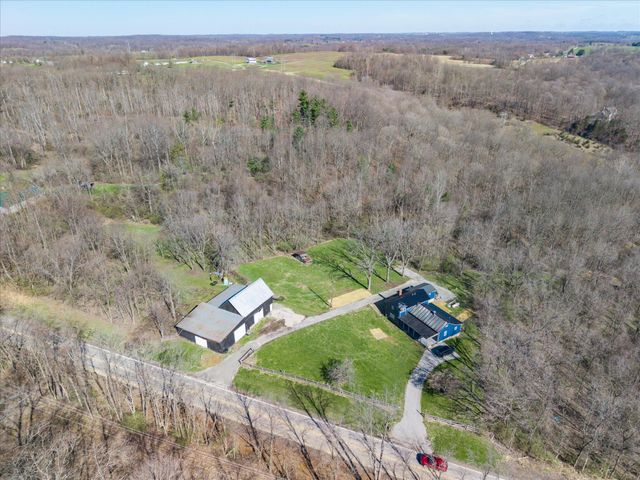 8225 W Prospect Road, Hillsboro, OH 45133