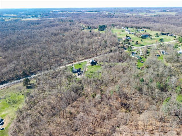 8225 W Prospect Road, Hillsboro, OH 45133