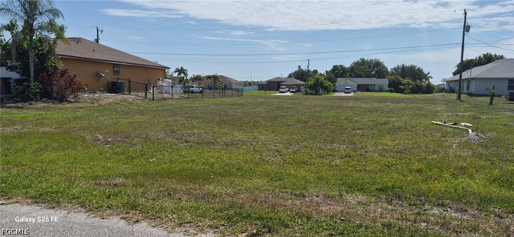1321 NE 21st PL, Cape Coral, FL 33909