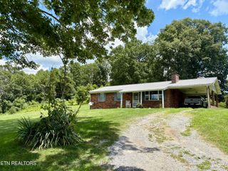 844 Jim Pressnell Rd, Tazewell, TN 37879