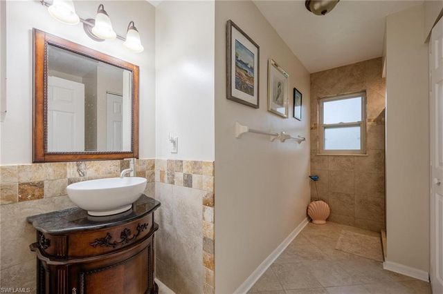 3145 Shell LN, Fort Denaud, FL 33935