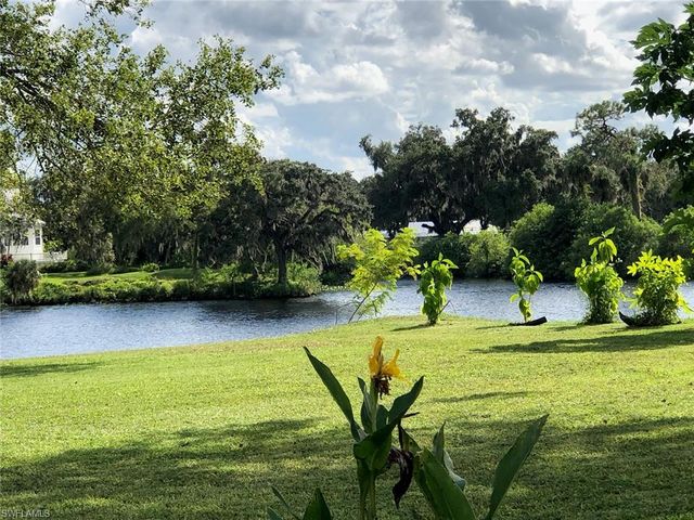 3145 Shell LN, Fort Denaud, FL 33935