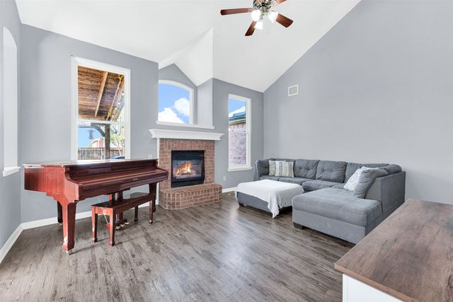 7413 Westway Drive, Rowlett, TX 75089