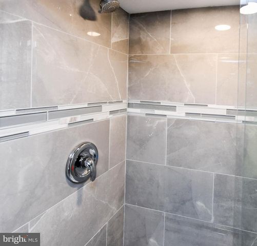 4227 NASH ST SE, Washington, DC 20020