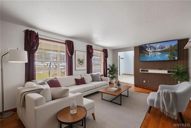 1043 Ridge Road, Lewiston, NY 14092