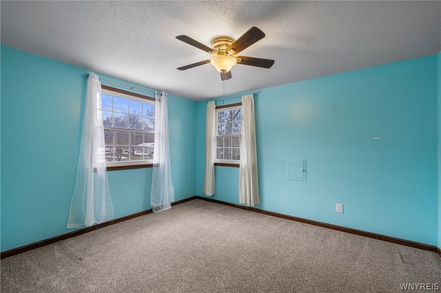 1043 Ridge Road, Lewiston, NY 14092