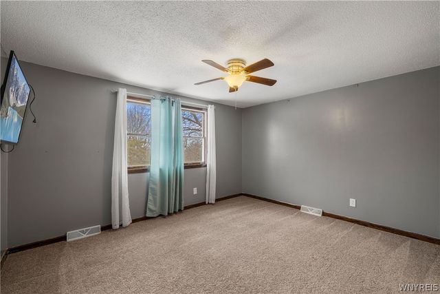 1043 Ridge Road, Lewiston, NY 14092