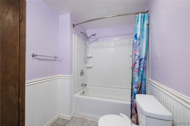 1043 Ridge Road, Lewiston, NY 14092