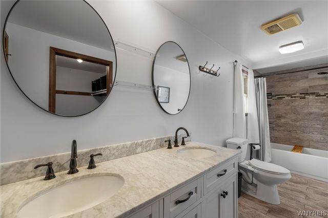 1043 Ridge Road, Lewiston, NY 14092