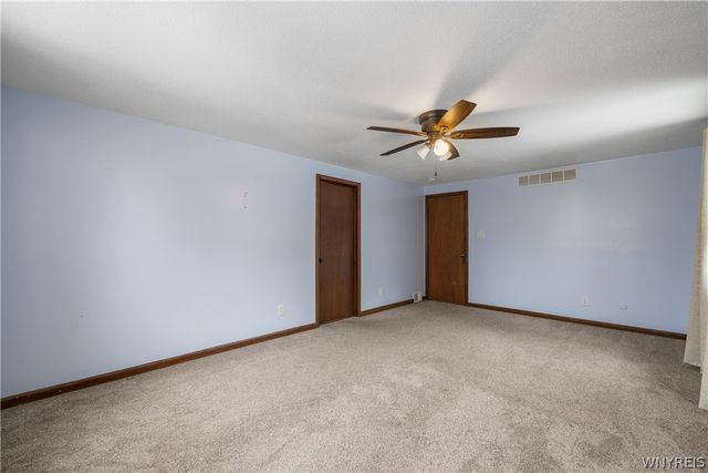 1043 Ridge Road, Lewiston, NY 14092