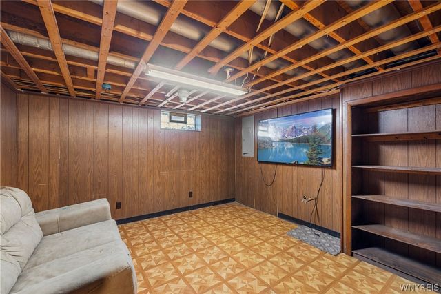 1043 Ridge Road, Lewiston, NY 14092