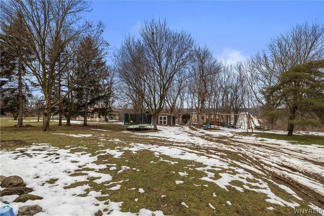 1043 Ridge Road, Lewiston, NY 14092