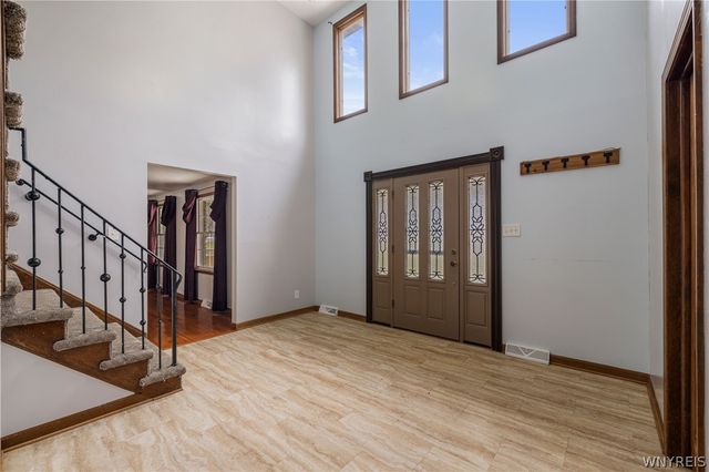 1043 Ridge Road, Lewiston, NY 14092