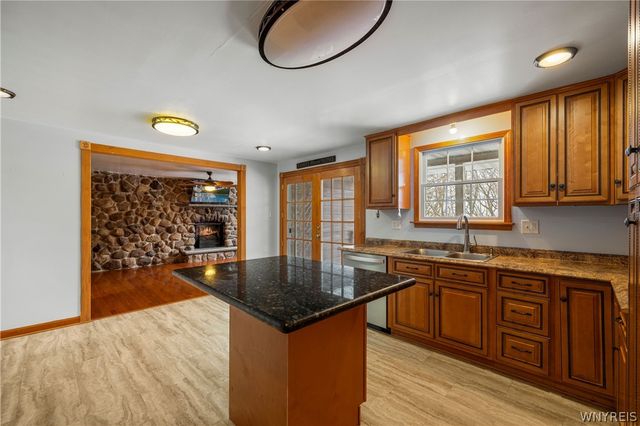 1043 Ridge Road, Lewiston, NY 14092