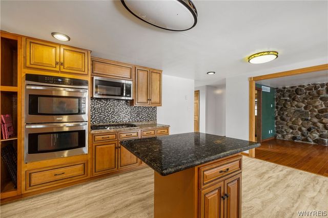 1043 Ridge Road, Lewiston, NY 14092