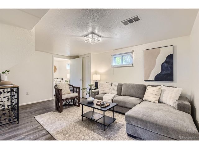 1901 S Adams St, Denver, CO 80210