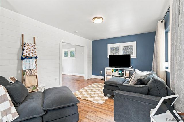 801 16th Street, Port Huron, MI 48060