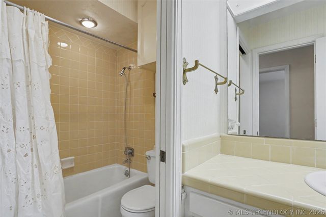 4310 S Lakewood Avenue, Tulsa, OK 74135