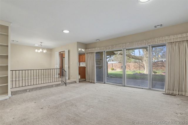 4310 S Lakewood Avenue, Tulsa, OK 74135