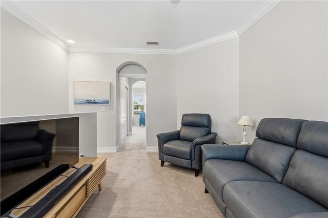 1835 Bridgepointe Circle 17, Vero Beach, FL 32967