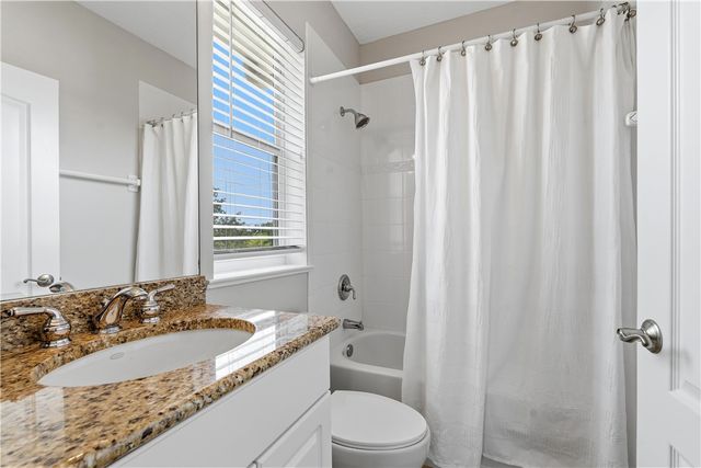 1835 Bridgepointe Circle 17, Vero Beach, FL 32967