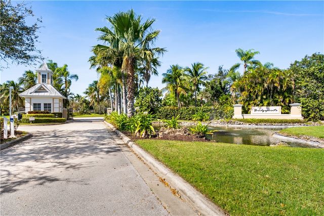 1835 Bridgepointe Circle 17, Vero Beach, FL 32967